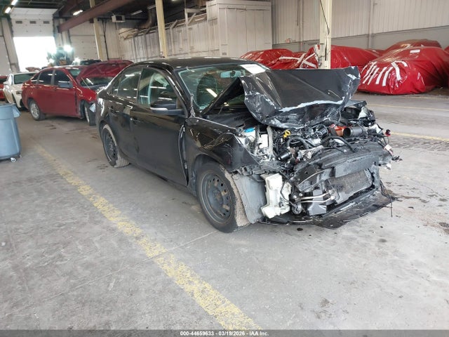 Salvage Volkswagen Jetta Image