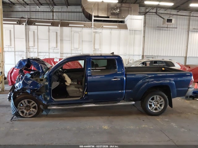 Toyota Tacoma Base V6