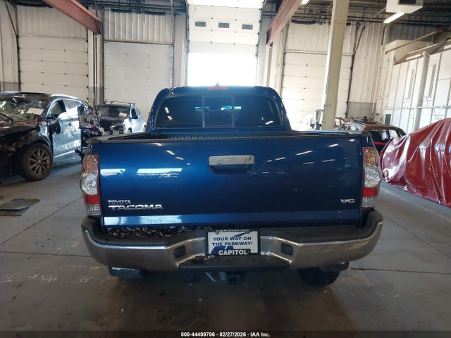 Toyota Tacoma Base V6