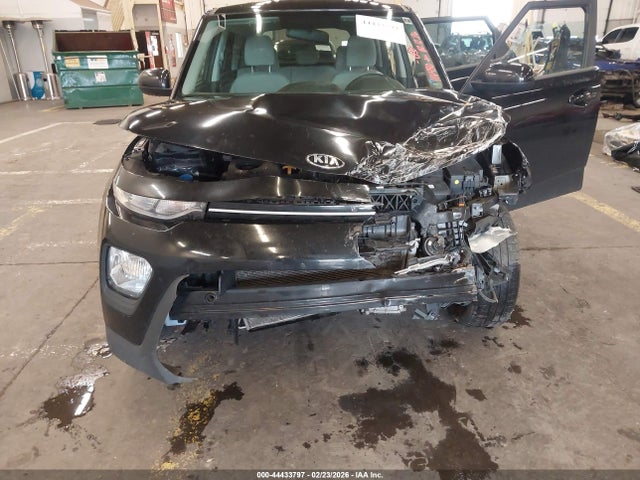 Kia Soul Lx