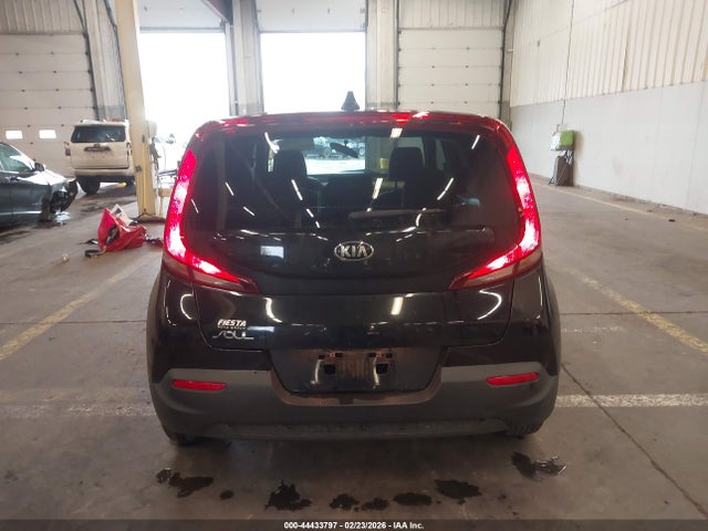 Kia Soul Lx