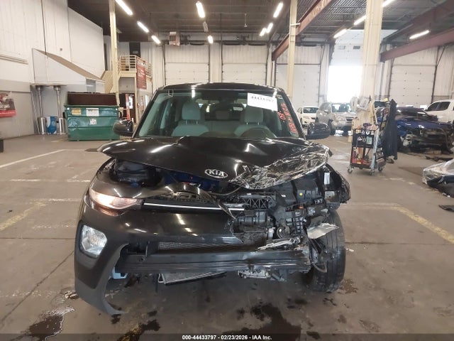 Kia Soul Lx