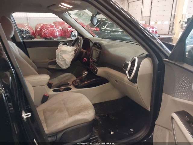 Kia Soul Lx