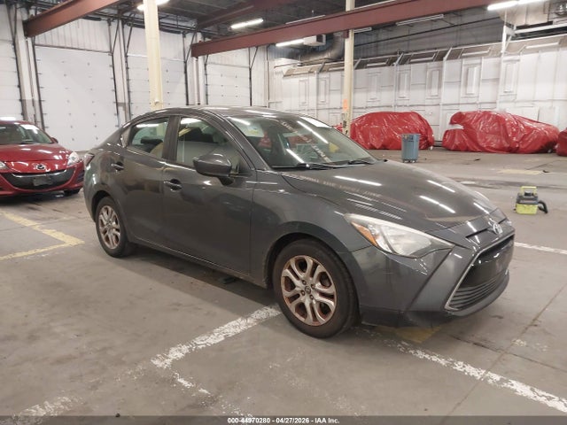 Salvage Toyota Yaris Image