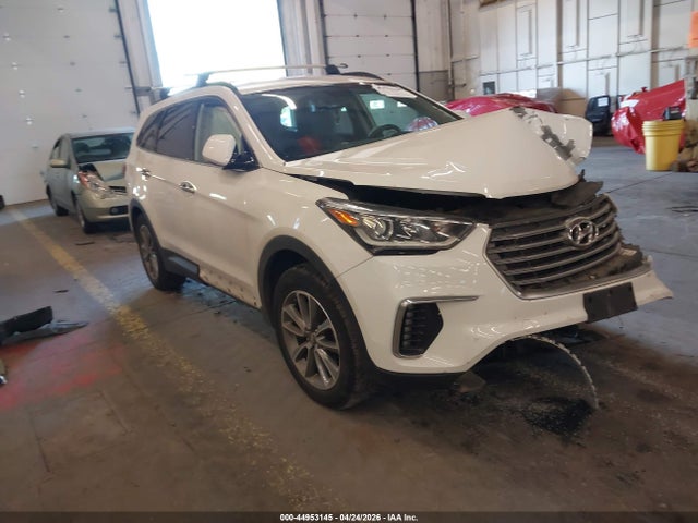 Salvage Hyundai SANTA FE Image