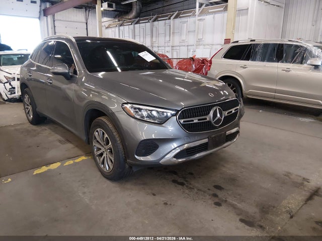 Salvage Mercedes-Benz GLC Image