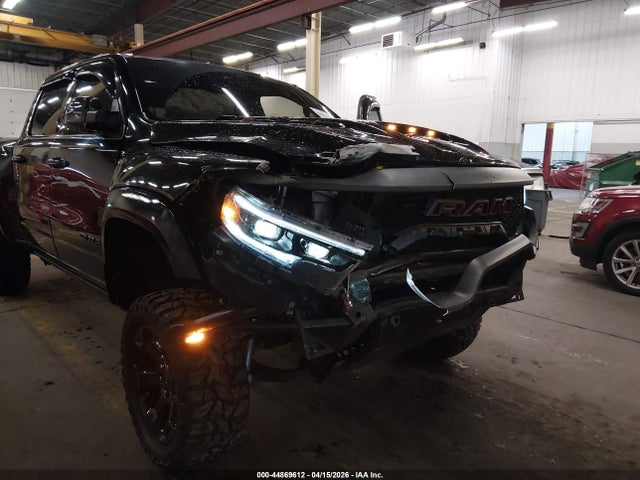 Ram 1500 Laramie Longhorn  4x4 5'7 Box