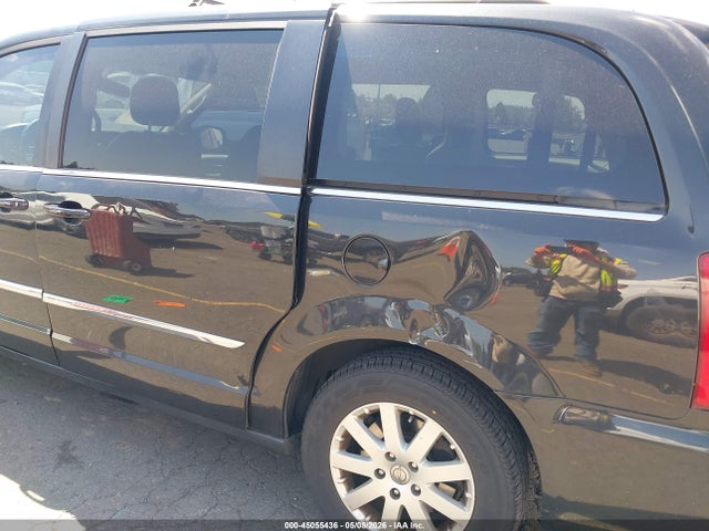 Chrysler Town & Country Touring