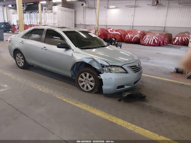 Salvage Toyota Camry Image
