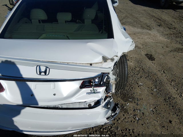 Honda Accord Touring V6