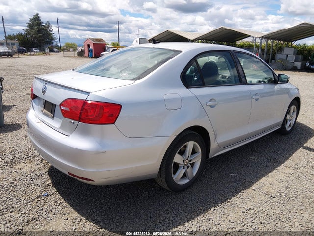 Volkswagen Jetta 2.0l Tdi