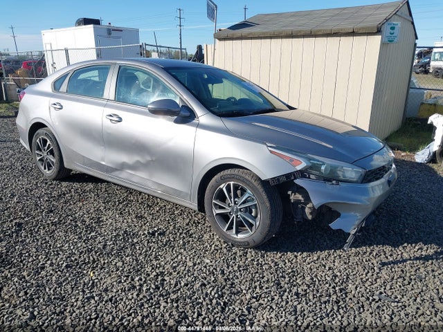 Salvage Kia Forte Image
