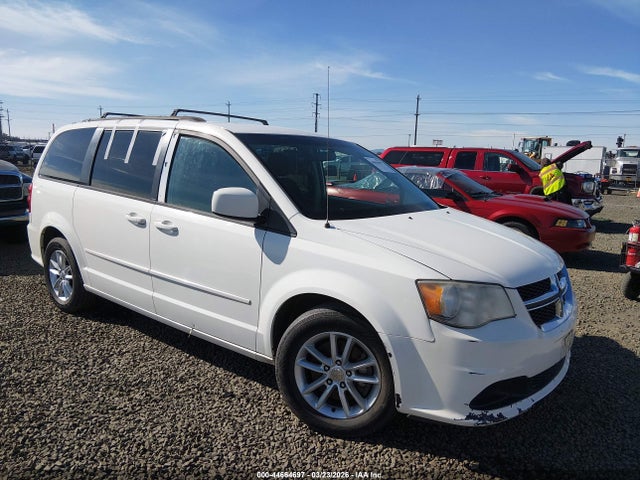 Salvage Dodge Grand Caravan Image