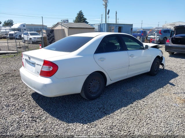 Toyota Camry Le V6
