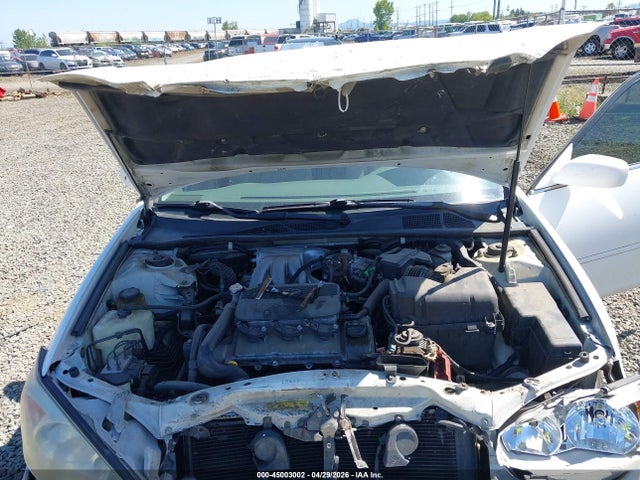 Toyota Camry Le V6