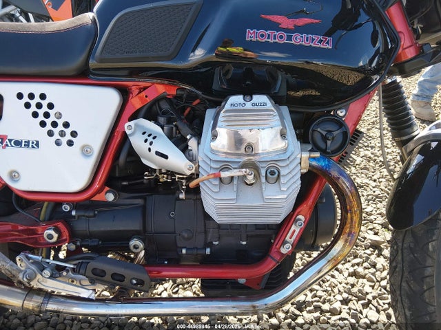 Moto Guzzi V7 Classic