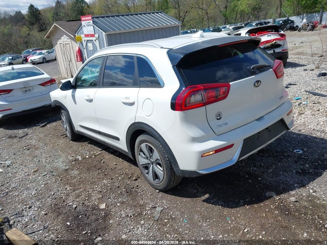 Kia Niro Lx