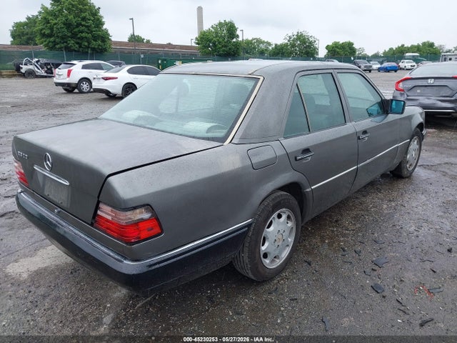 Mercedes-Benz E-Class 320