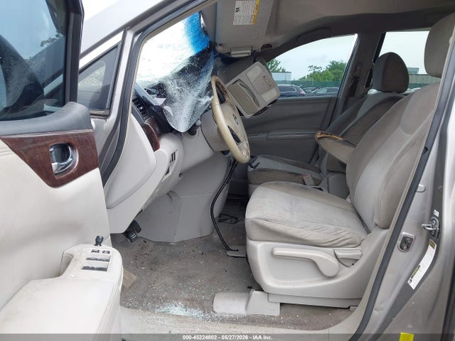 Nissan Quest Sv