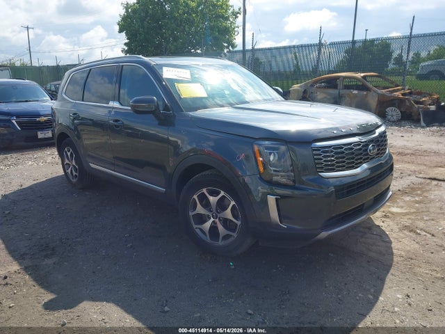 Salvage Kia Telluride Image