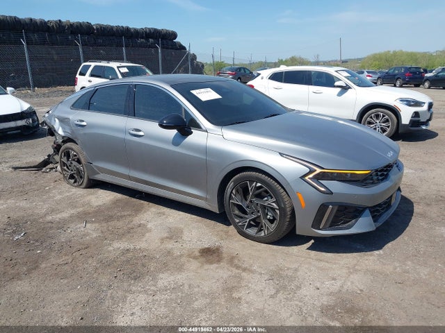 Salvage Kia K5 Image