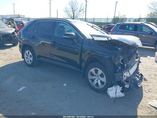 Salvage Toyota RAV4 Image