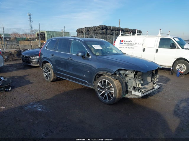 Salvage Volvo XC90 Image