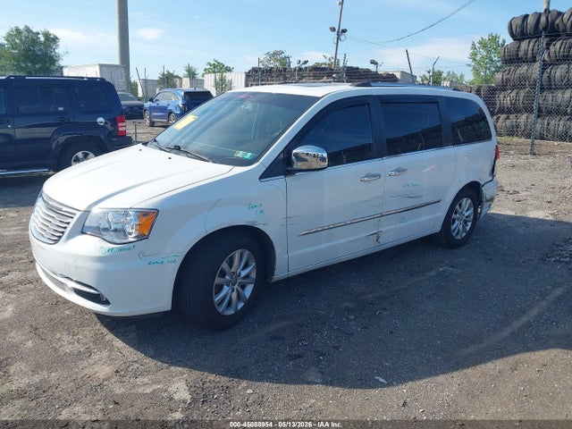 Chrysler Town & Country Limited Platinum