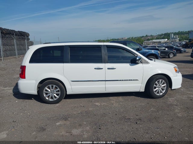 Chrysler Town & Country Limited Platinum