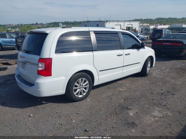 Chrysler Town & Country Limited Platinum