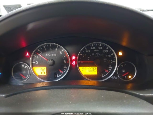 Nissan Pathfinder Se