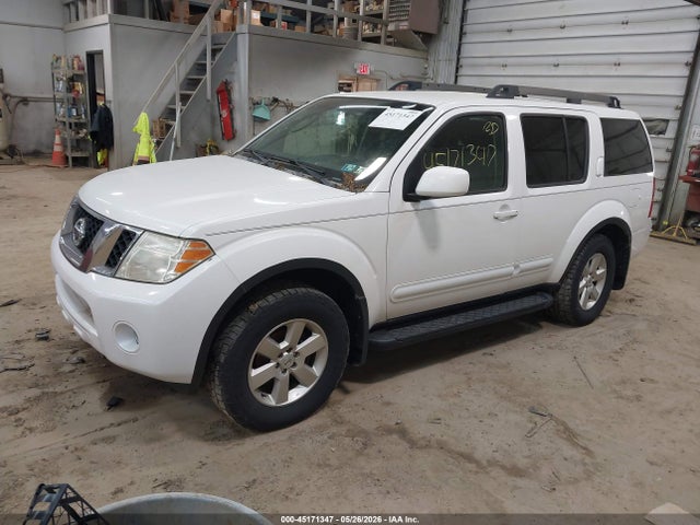 Nissan Pathfinder Se