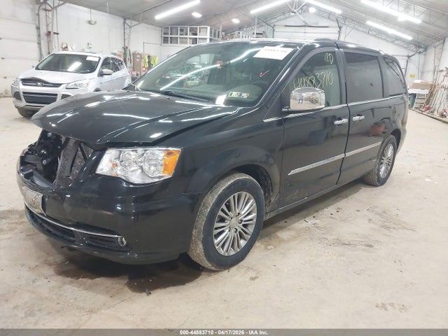 Chrysler Town & Country Touring-l