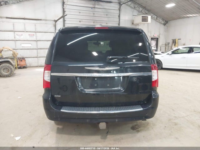 Chrysler Town & Country Touring-l