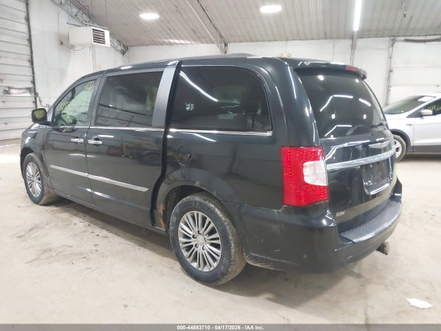Chrysler Town & Country Touring-l