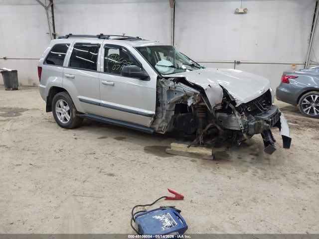 Salvage Jeep Grand Cherokee Image