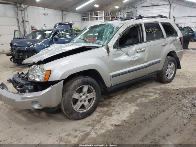 Jeep Grand Cherokee Laredo