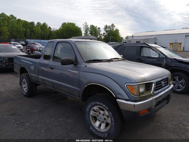 Salvage Toyota Tacoma Image