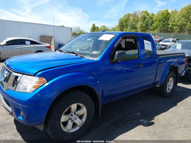 Nissan Frontier Sv