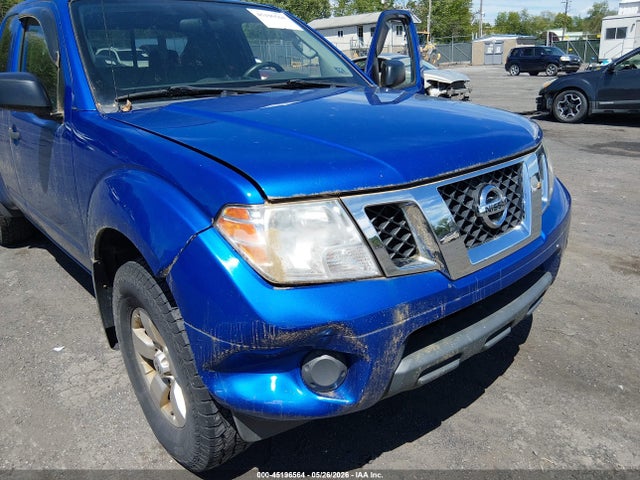 Nissan Frontier Sv