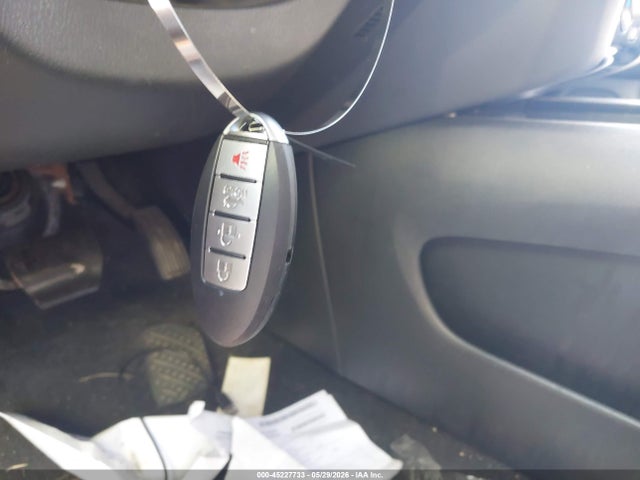 Nissan Pathfinder Sv