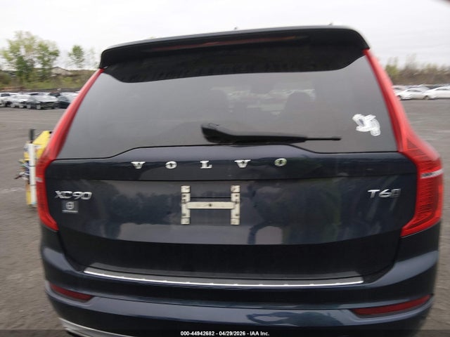 Volvo XC90 T6 Momentum