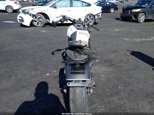 Kawasaki En650 D