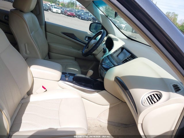 INFINITI JX35