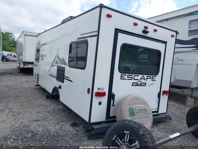 Salvage Trailer Other Image