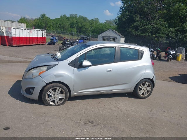 Chevrolet Spark 1lt Cvt