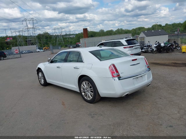 Chrysler 300c Awd