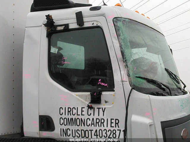 Peterbilt 220
