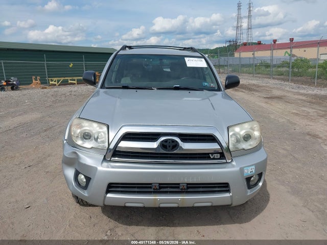 Toyota 4Runner Sr5 V8