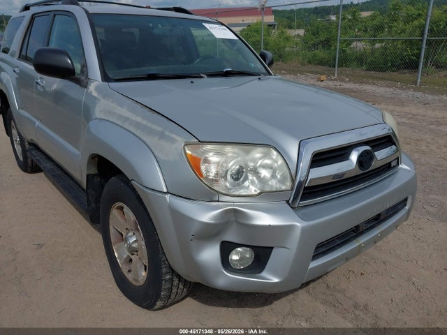 Toyota 4Runner Sr5 V8